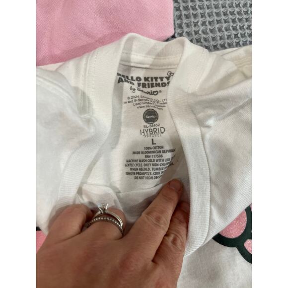 Hello Kitty Sweatshirt & T-Shirt Bundle Women’s M & L Sanrio - Picture 6 of 6